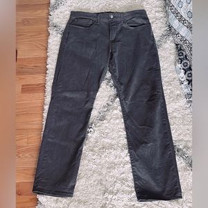 Lucky Brands Mens Pants 121 Slim Straight Gray Size 34 X 30. Pristine condition